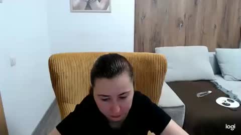 dianasmiey7 online show from June 2026 07:12:01 AM