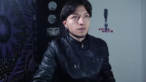 Snapshot of dicaprioo_ chatting on December 2024 09:06:01 PM DICAPRIO online show from December 2024 09:06:01 PM