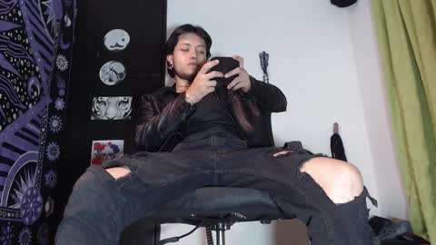 Snapshot of dicaprioo_ chatting on December 2024 01:53:01 AM DICAPRIO online show from December 2024 01:53:01 AM