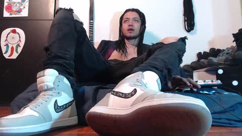 Snapshot of dicaprioo_ chatting on January 2025 06:03:02 PM DICAPRIO online show from January 2025 06:03:02 PM