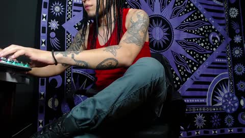 Snapshot of dicaprioo_ chatting on January 2025 09:47:02 PM DICAPRIO online show from January 2025 09:47:02 PM