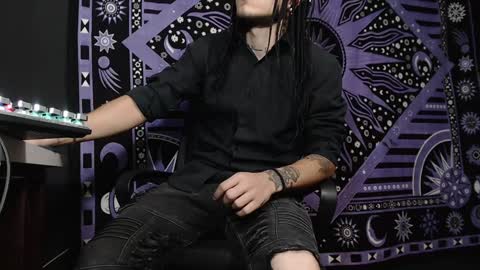 Snapshot of dicaprioo_ chatting on January 2025 11:48:01 PM DICAPRIO online show from January 2025 11:48:01 PM