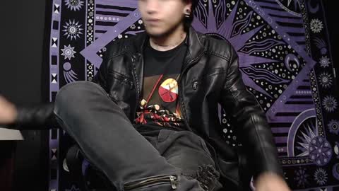 Snapshot of dicaprioo_ chatting on January 2025 02:09:01 AM DICAPRIO online show from January 2025 02:09:01 AM