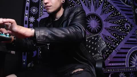 Snapshot of dicaprioo_ chatting on January 2025 08:53:01 PM DICAPRIO online show from January 2025 08:53:01 PM