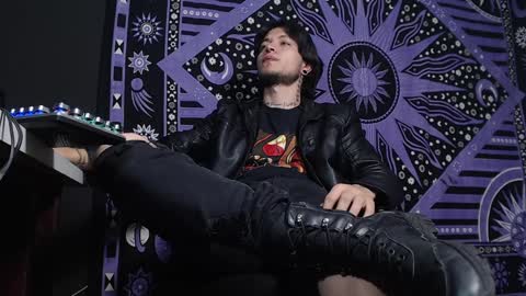 Snapshot of dicaprioo_ chatting on February 2025 12:22:02 AM DICAPRIO online show from February 2025 12:22:02 AM