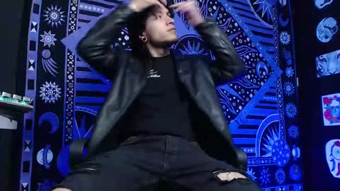 Snapshot of dicaprioo_ chatting on February 2025 06:40:02 PM DICAPRIO online show from February 2025 06:40:02 PM