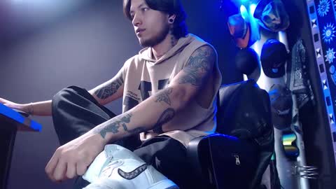 Snapshot of dicaprioo_ chatting on February 2025 07:16:02 PM DICAPRIO online show from February 2025 07:16:02 PM