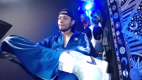 Snapshot of dicaprioo_ chatting on February 2025 09:15:01 PM DICAPRIO online show from February 2025 09:15:01 PM