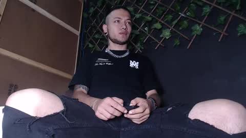 Snapshot of dicaprioo_ chatting on September 2025 05:02:01 PM DICAPRIO online show from September 2025 05:02:01 PM