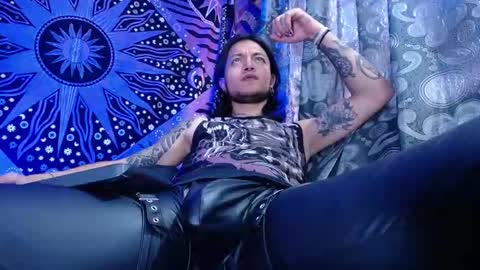 Snapshot of dicaprioo_ chatting on October 2025 05:41:02 PM DICAPRIO online show from October 2025 05:41:02 PM