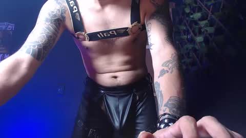 Snapshot of dicaprioo_ chatting on October 2025 06:54:01 PM DICAPRIO online show from October 2025 06:54:01 PM