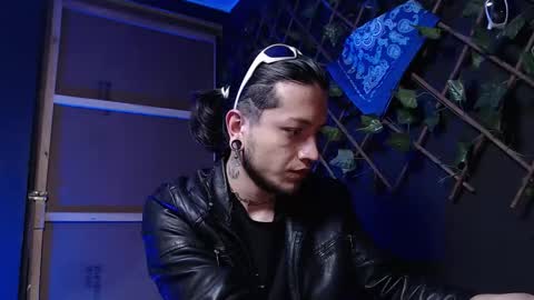 DICAPRIO online show from December 2025 10:15:01 PM