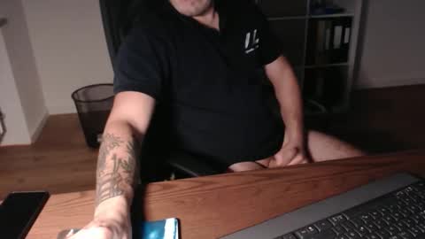 Snapshot of dickeeier96 chatting on November 2025 04:17:02 PM dickeeier96 online show from November 2025 04:17:02 PM