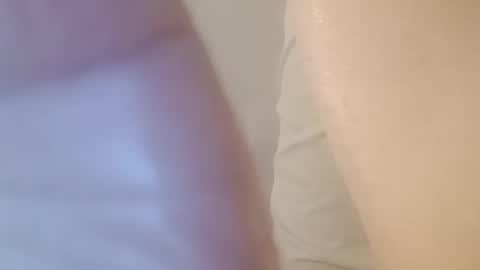 dickielee306251 online show from November 2025 04:00:01 AM