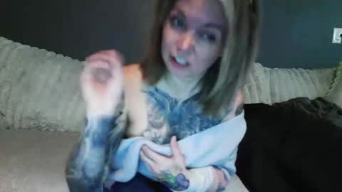diddylicious22 online show from January 2025 04:41:02 AM