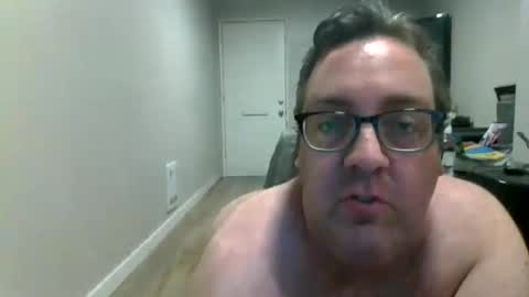 Snapshot of didgeman1984 chatting on May 2026 09:43:01 PM Didgeman online show from May 2026 09:43:01 PM