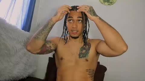 Snapshot of diego__cruz chatting on April 2026 01:42:02 PM Diego online show from April 2026 01:42:02 PM