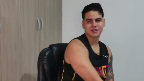 DIEGO CAZAS online show from June 2026 01:41:02 AM