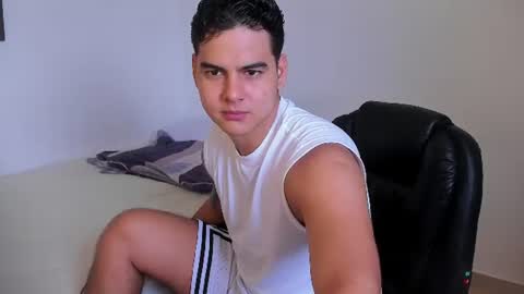 DIEGO CAZAS online show from June 2026 05:56:02 PM