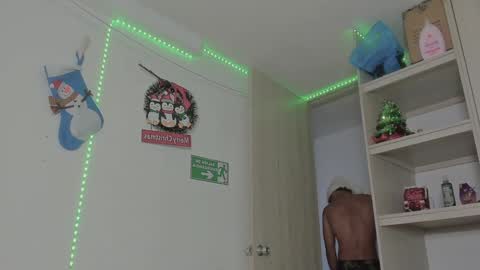 Snapshot of diegsz_ chatting on December 2024 03:47:02 PM diego online show from December 2024 03:47:02 PM