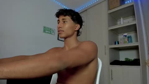 Snapshot of diegsz_ chatting on February 2025 09:50:01 PM diego online show from February 2025 09:50:01 PM