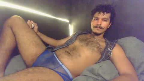 diemond_latinx98 online show from February 2026 10:38:02 AM