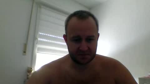 Snapshot of dienummer10 chatting on September 2025 10:15:01 AM dienummer10 online show from September 2025 10:15:01 AM