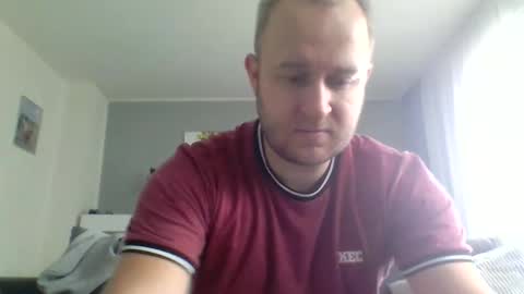 Snapshot of dienummer10 chatting on November 2025 09:09:01 AM dienummer10 online show from November 2025 09:09:01 AM