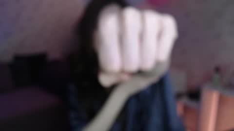 Hi im Alice 3 Im usualy online 03-10 or 17-21 UTC0 online show from December 2025 01:43:02 AM