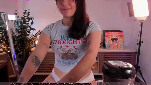 Estef  Ger     online show from June 2026 06:50:01 PM
