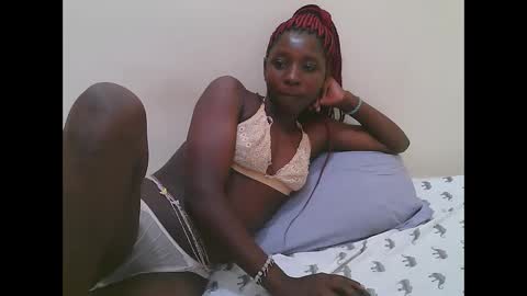 Snapshot of dijahot chatting on November 2025 03:39:02 AM Dijah online show from November 2025 03:39:02 AM