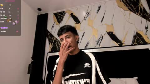 dikey_18 online show from February 2025 08:33:01 PM