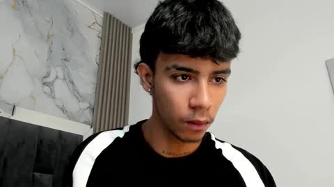 dikey_18 online show from March 2025 09:06:02 AM