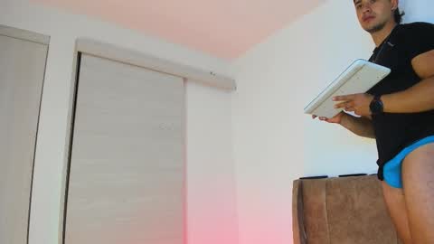 Snapshot of dilan_coy chatting on December 2025 11:01:02 PM Dilan Coy online show from December 2025 11:01:02 PM