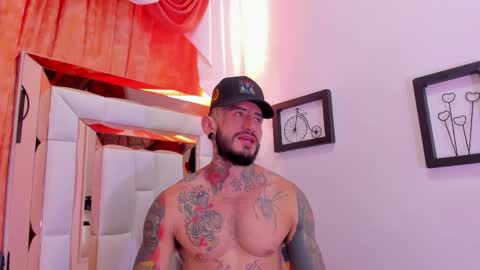 dilan_scootk_ online show from April 2026 07:15:01 PM