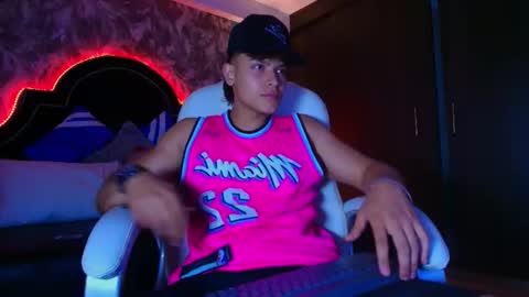 dilanmiller_ online show from July 2026 05:07:02 PM