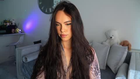 Dilara online show from May 2026 02:12:01 PM