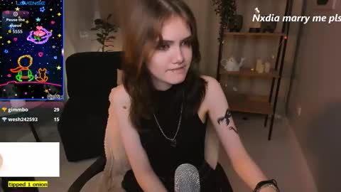 Snapshot of dilara_xbaby chatting on September 2025 02:33:02 PM Dilara online show from September 2025 02:33:02 PM