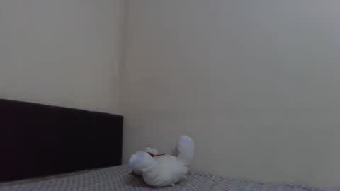 dilip_09 online show from January 2025 11:21:01 PM