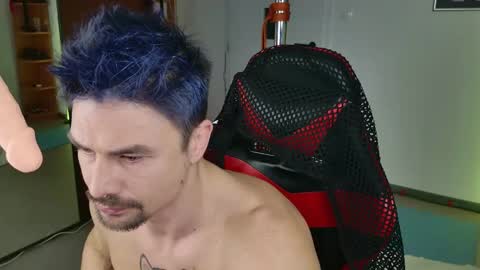 Dario Dolce online show from February 2025 11:28:02 AM