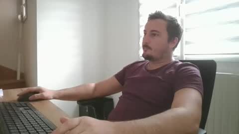 Snapshot of dim623 chatting on October 2025 09:32:02 AM dim623 online show from October 2025 09:32:02 AM