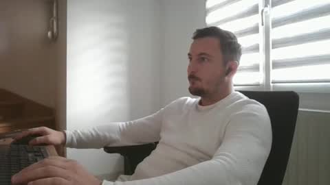 Snapshot of dim623 chatting on October 2025 08:58:02 AM dim623 online show from October 2025 08:58:02 AM