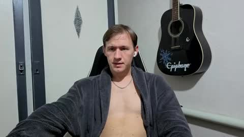 Snapshot of dimastyzzz chatting on January 2025 01:43:02 AM Dimetriusen online show from January 2025 01:43:02 AM