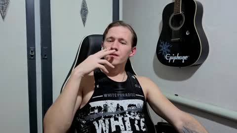 Snapshot of dimastyzzz chatting on January 2025 03:40:01 PM Dimetriusen online show from January 2025 03:40:01 PM