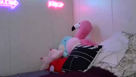 Sofie online show from September 2025 03:40:01 AM