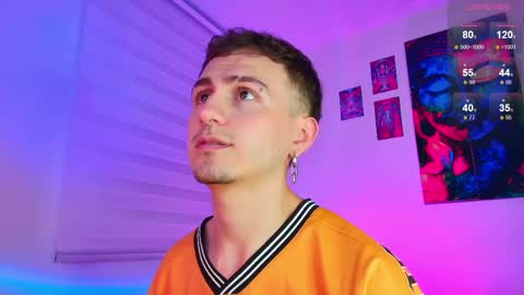 Julian Independent Model online show from May 2026 11:35:02 PM
