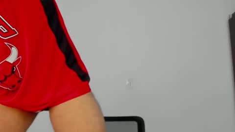 Snapshot of dimitricaruso chatting on February 2025 11:55:02 PM dimitricaruso online show from February 2025 11:55:02 PM