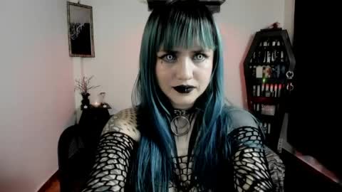 dimmuanddarkness online show from June 2026 06:40:01 AM