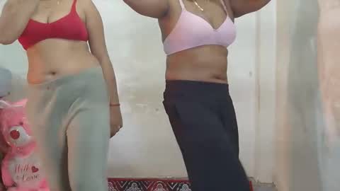 Snapshot of dimple_love chatting on February 2026 05:19:02 PM dimple_love online show from February 2026 05:19:02 PM