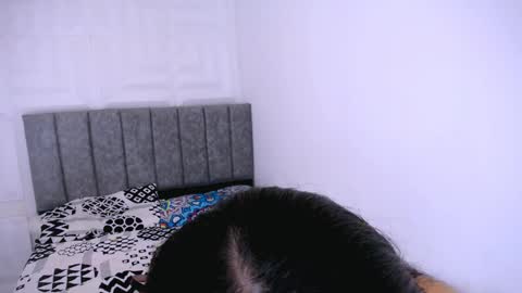 DINA online show from February 2025 04:25:02 PM